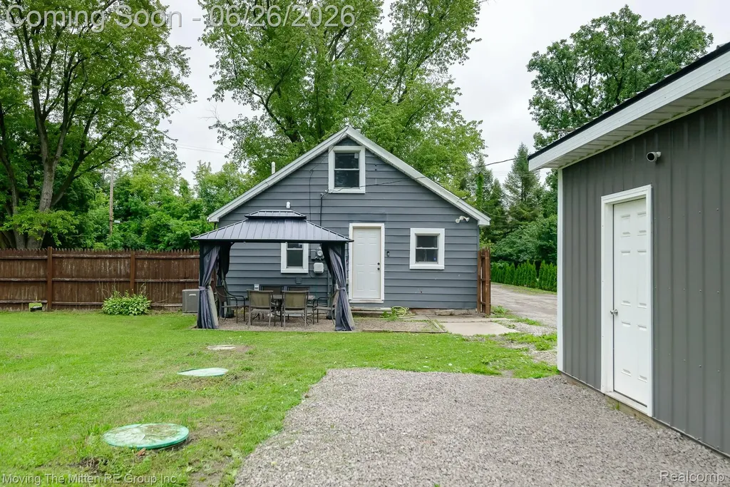 14220 Martinsville Road Van Buren Charter Township MI 48111