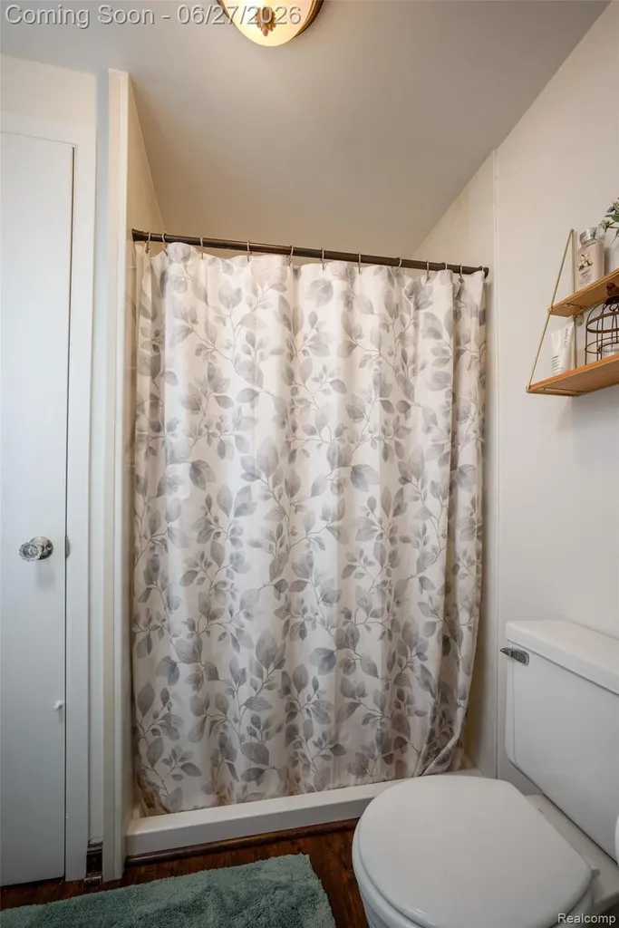 42174 Roscommon Street Novi City MI 48167