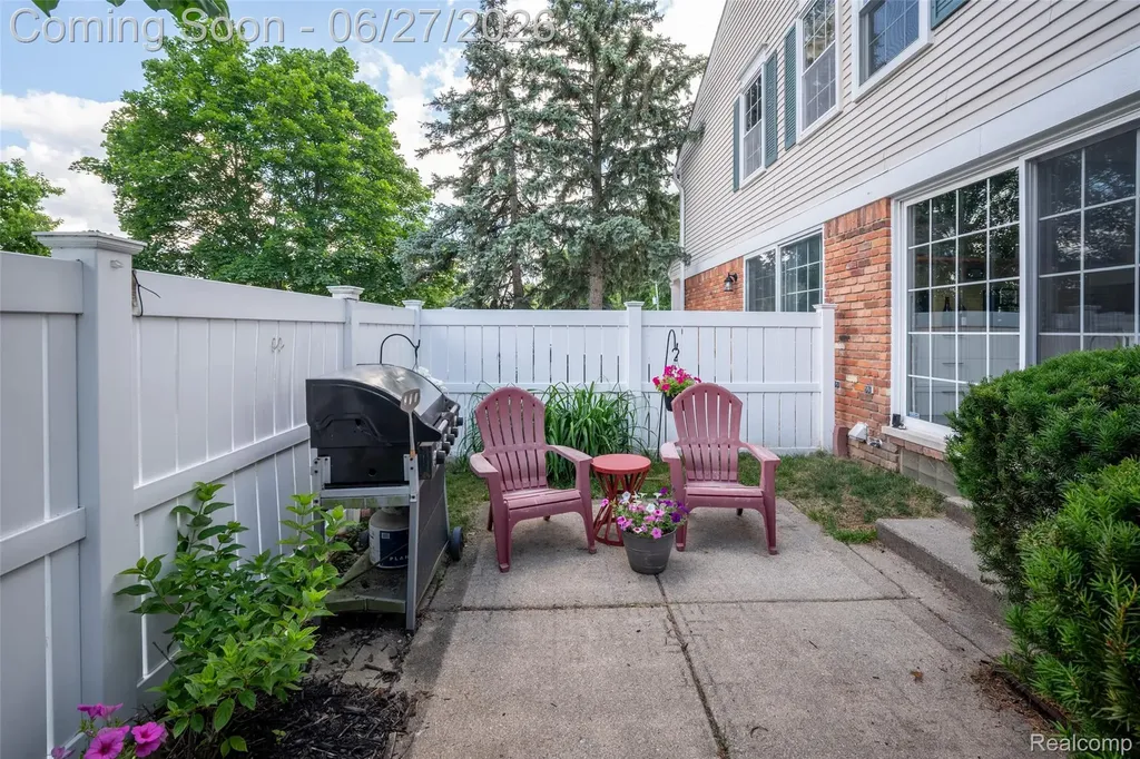42174 Roscommon Street Novi City MI 48167