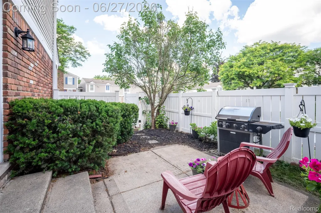 42174 Roscommon Street Novi City MI 48167