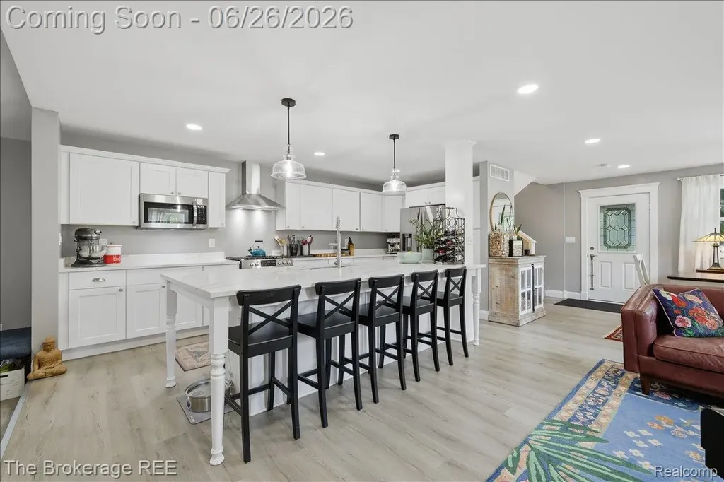 208 North Street Holly Village MI 48442
