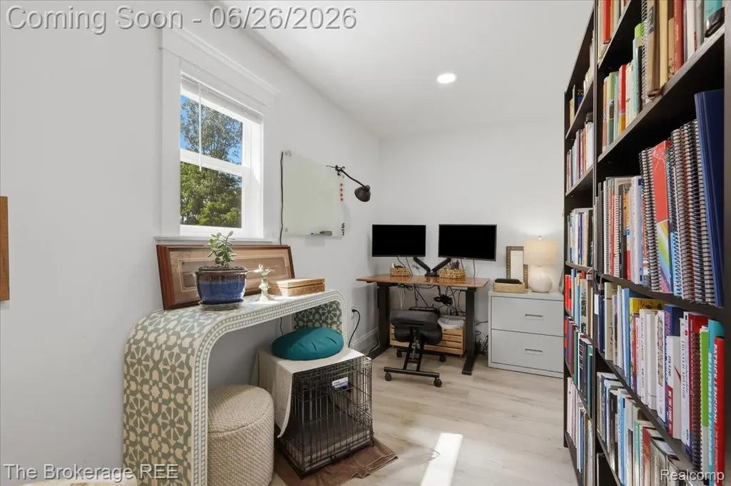 208 North Street Holly Village MI 48442