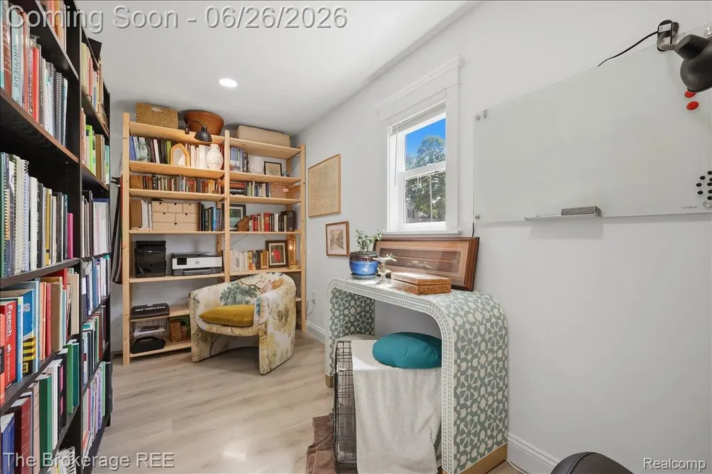 208 North Street Holly Village MI 48442