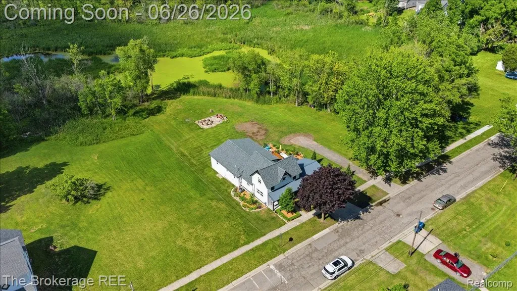 208 North Street Holly Village MI 48442