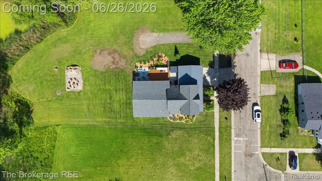 208 North Street Holly Village MI 48442