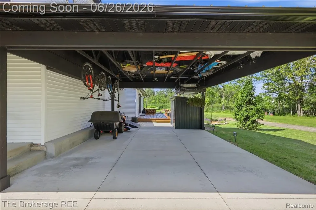 208 North Street Holly Village MI 48442