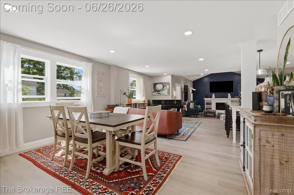 208 North Street Holly Village MI 48442