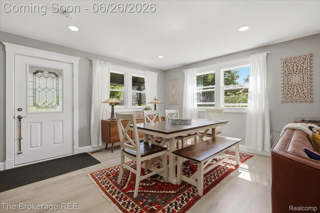 208 North Street Holly Village MI 48442