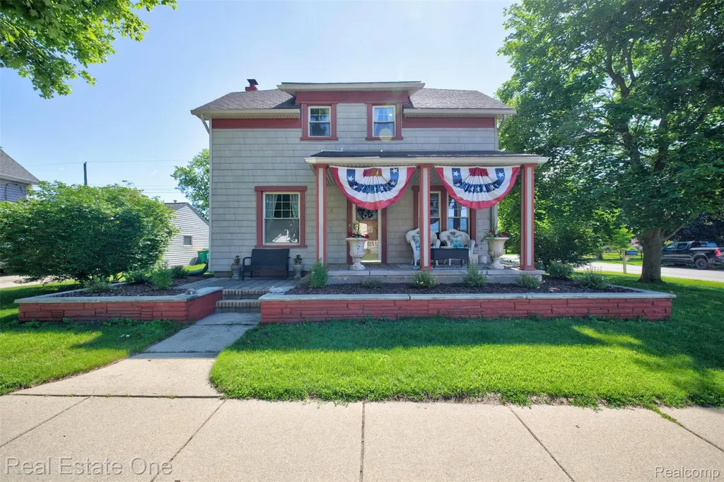 4 N Church Street Brandon Charter Township MI 48462