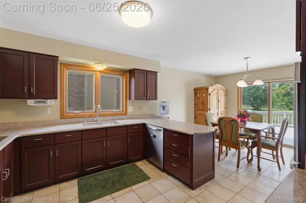 30785 Mystic Forest Drive Farmington Hills City MI 48331