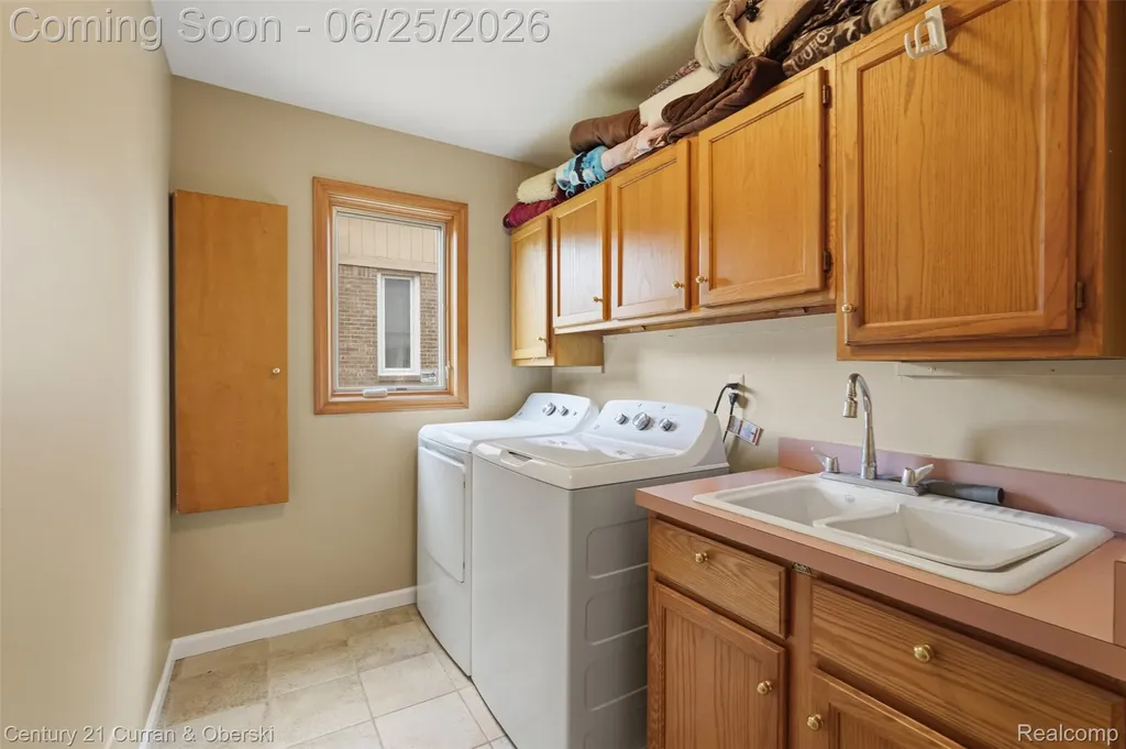 30785 Mystic Forest Drive Farmington Hills City MI 48331