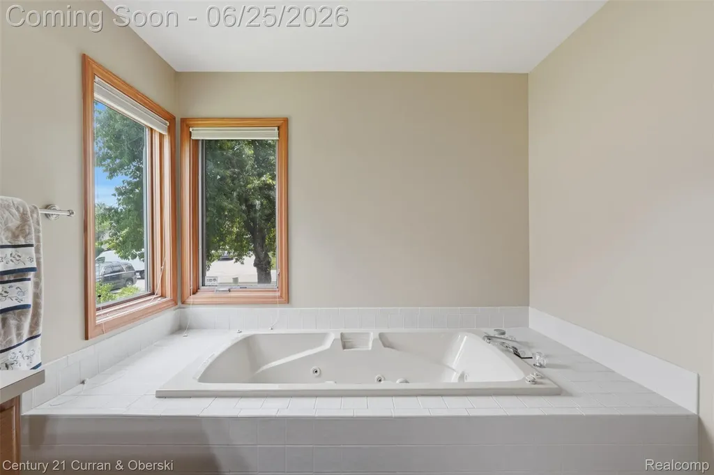 30785 Mystic Forest Drive Farmington Hills City MI 48331