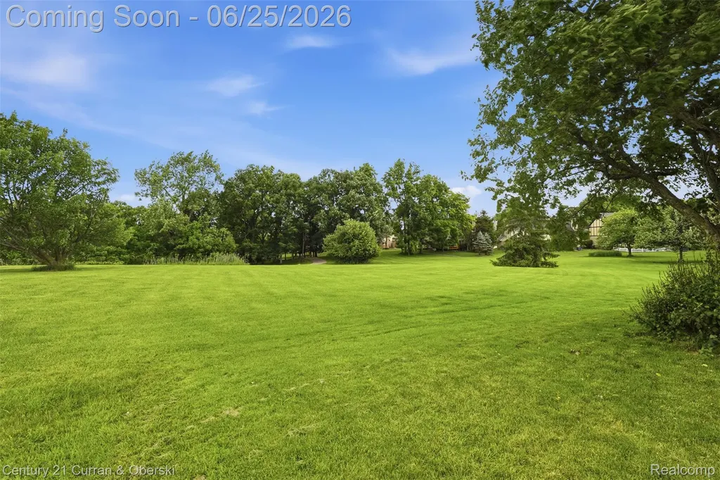 30785 Mystic Forest Drive Farmington Hills City MI 48331