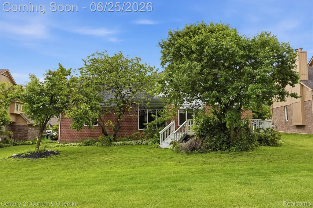 30785 Mystic Forest Drive Farmington Hills City MI 48331
