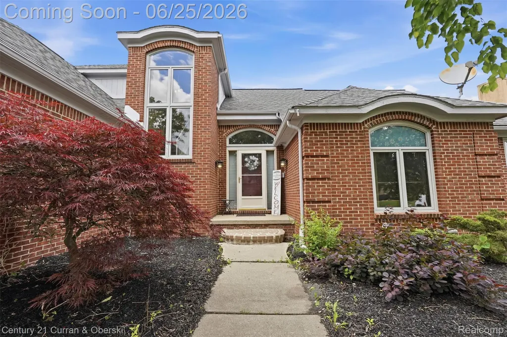 30785 Mystic Forest Drive Farmington Hills City MI 48331
