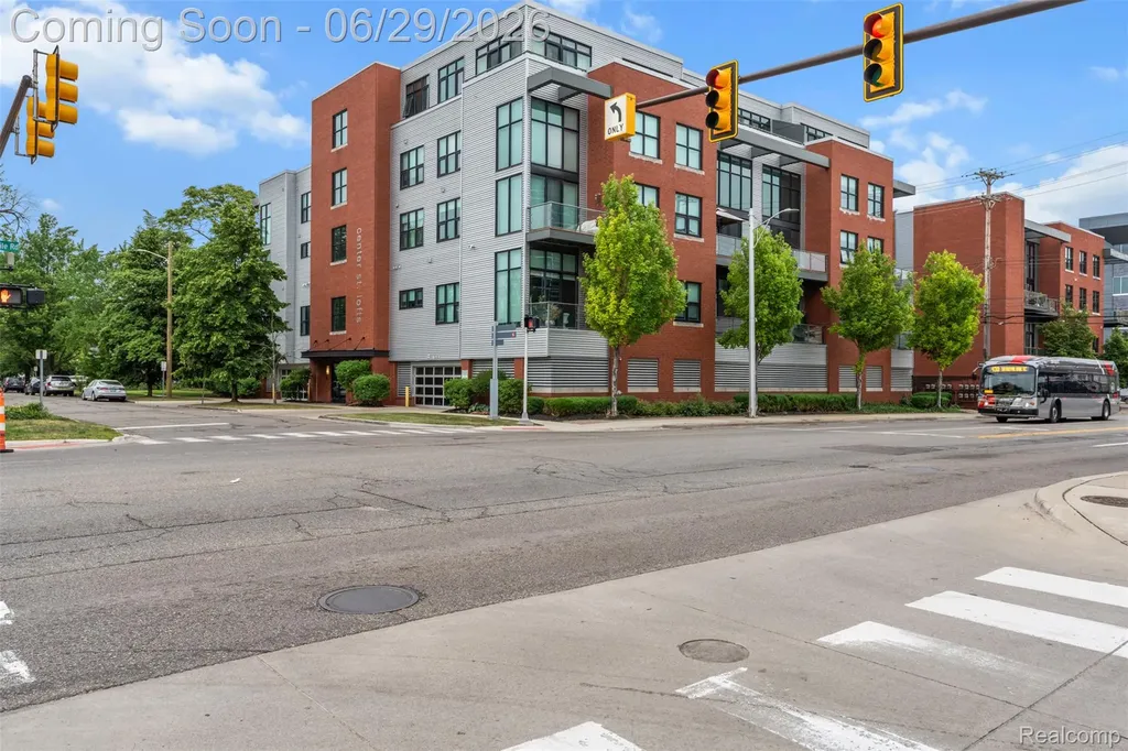 100 N Center Street Royal Oak City MI 48067