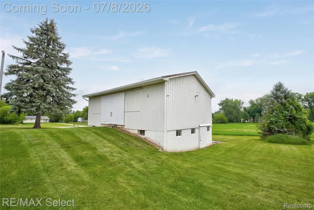 11025 Davison Road Davison Township MI 48423