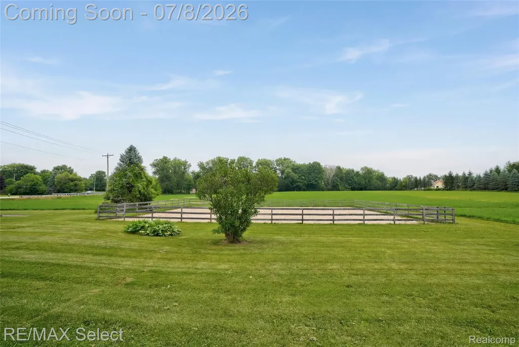 11025 Davison Road Davison Township MI 48423