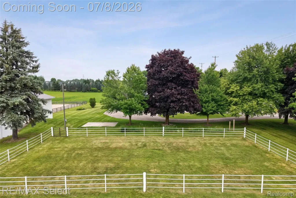 11025 Davison Road Davison Township MI 48423