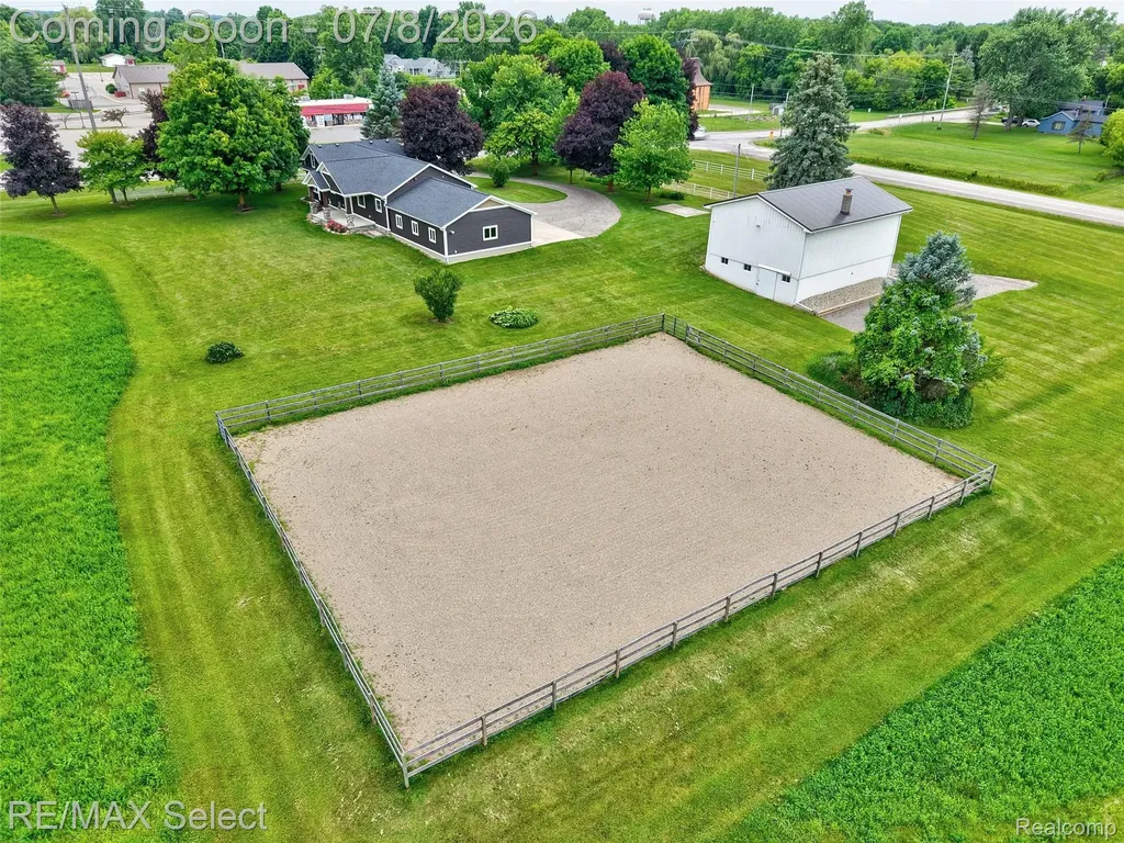 11025 Davison Road Davison Township MI 48423