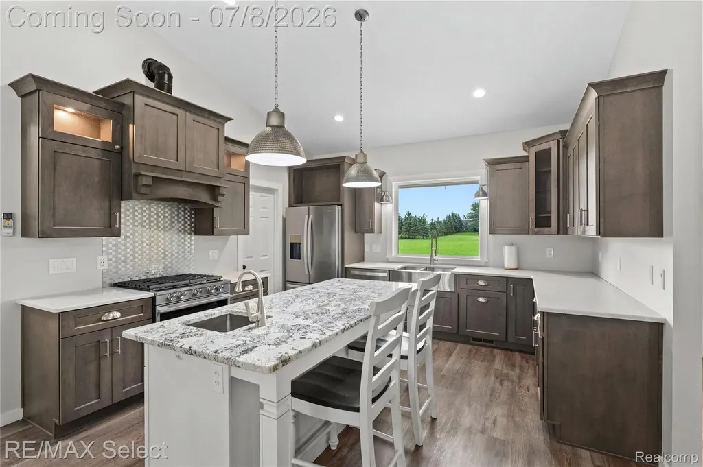 11025 Davison Road Davison Township MI 48423