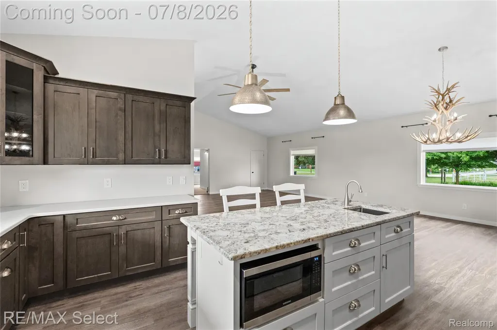 11025 Davison Road Davison Township MI 48423