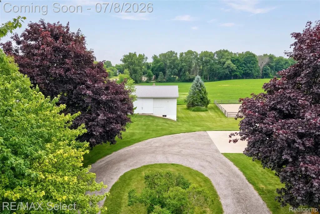 11025 Davison Road Davison Township MI 48423