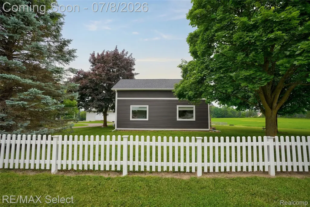 11025 Davison Road Davison Township MI 48423