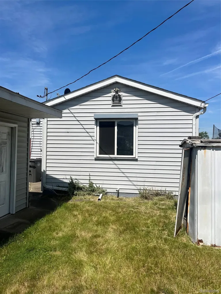 3983 10th Street Ecorse City MI 48229