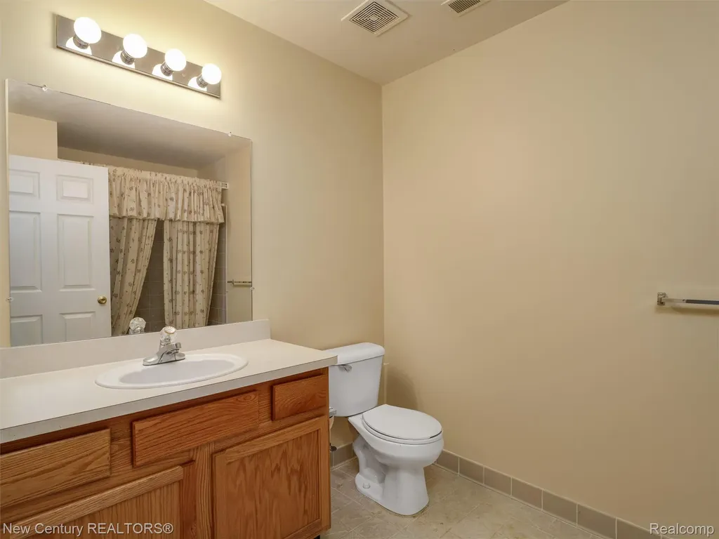 16476 Radison Drive Macomb Township MI 48044
