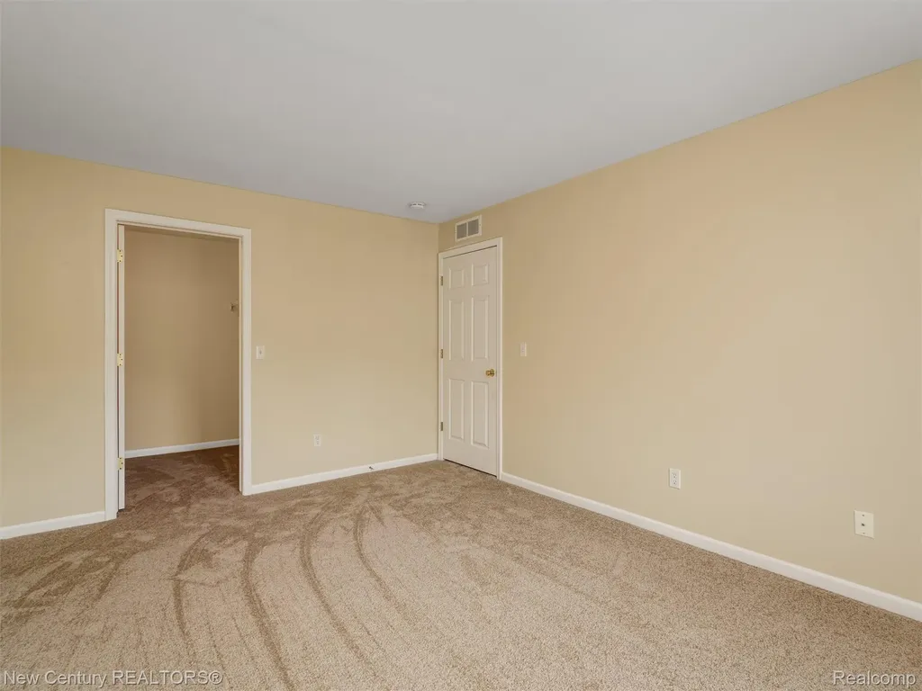 16476 Radison Drive Macomb Township MI 48044