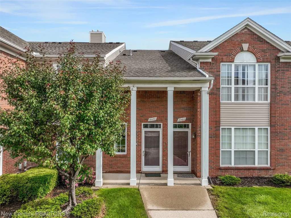 16476 Radison Drive Macomb Township MI 48044