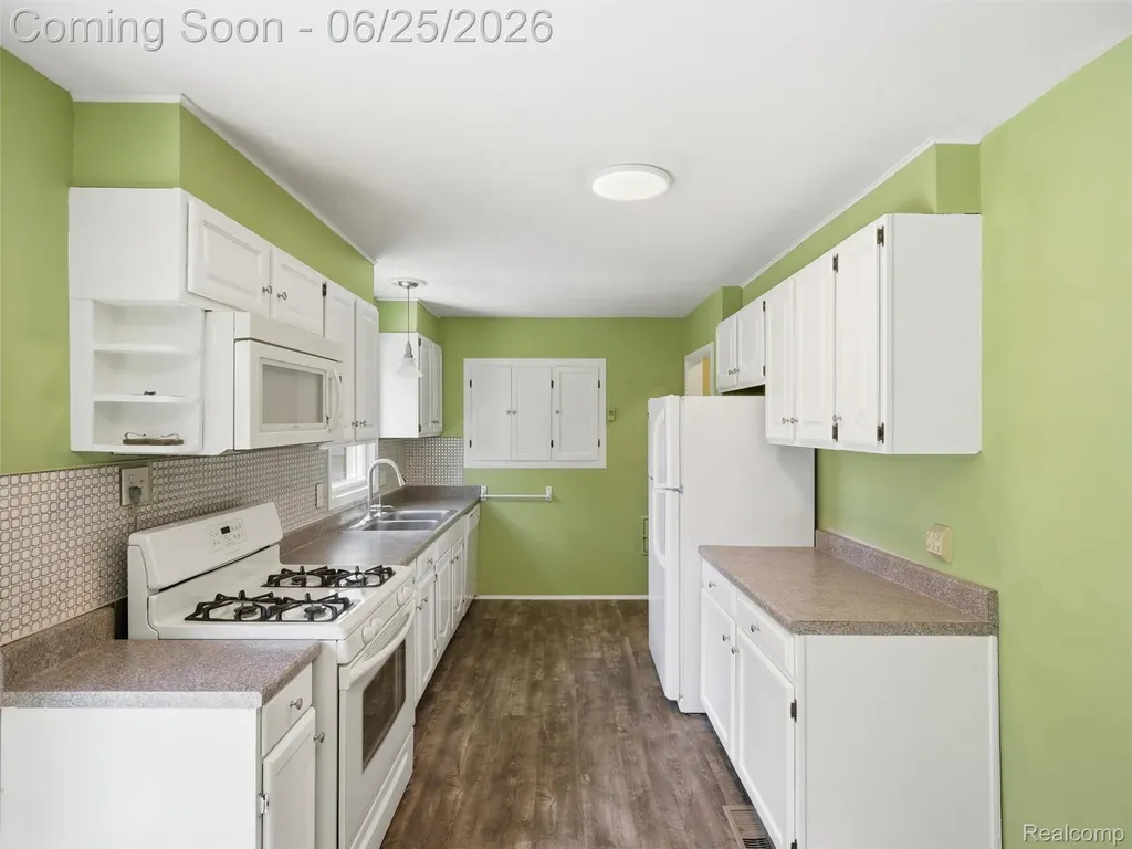 1170 Jay Avenue York Charter Township MI 48198
