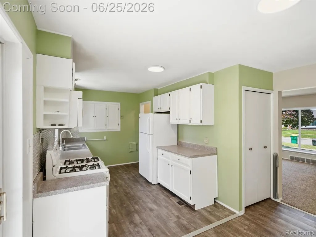 1170 Jay Avenue York Charter Township MI 48198