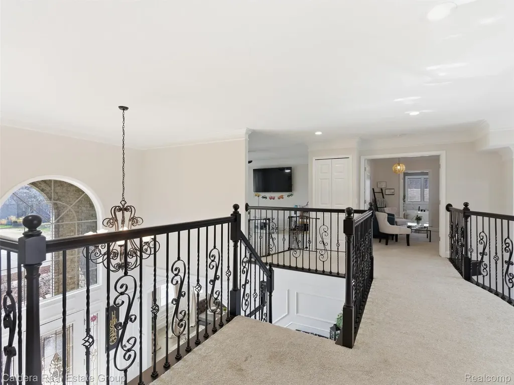 7219 Vista Drive Shelby Charter Township MI 48316