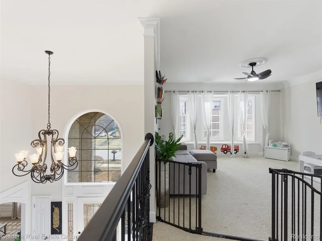 7219 Vista Drive Shelby Charter Township MI 48316