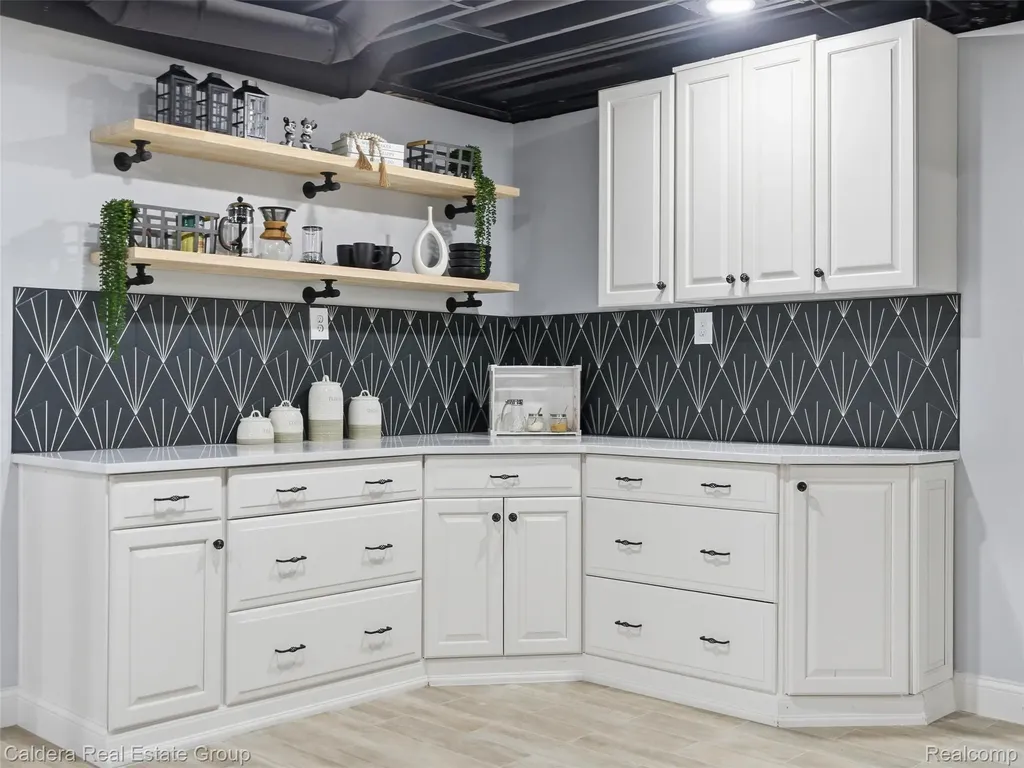 7219 Vista Drive Shelby Charter Township MI 48316