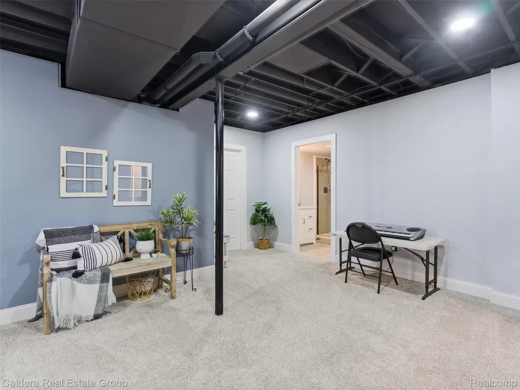 7219 Vista Drive Shelby Charter Township MI 48316