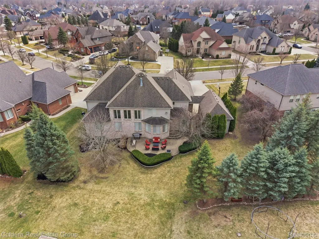 7219 Vista Drive Shelby Charter Township MI 48316