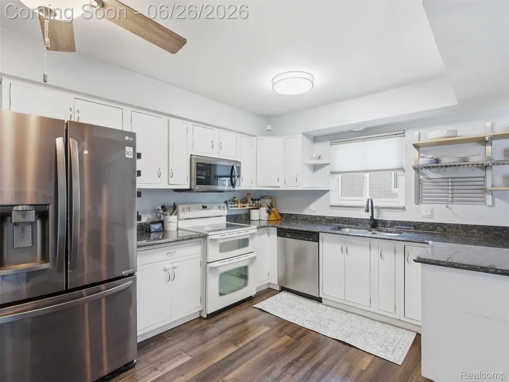 40963 Flagstaff Drive Sterling Heights City MI 48313