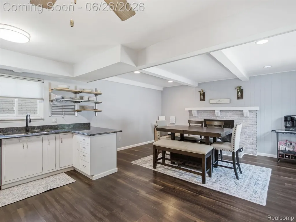 40963 Flagstaff Drive Sterling Heights City MI 48313