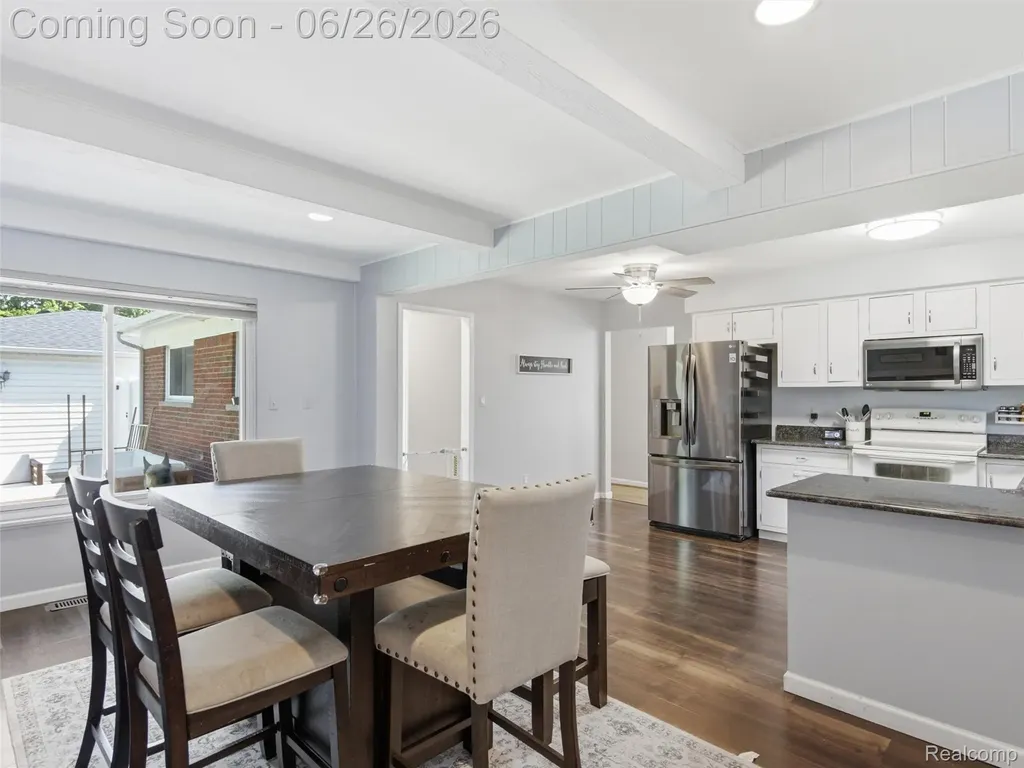 40963 Flagstaff Drive Sterling Heights City MI 48313