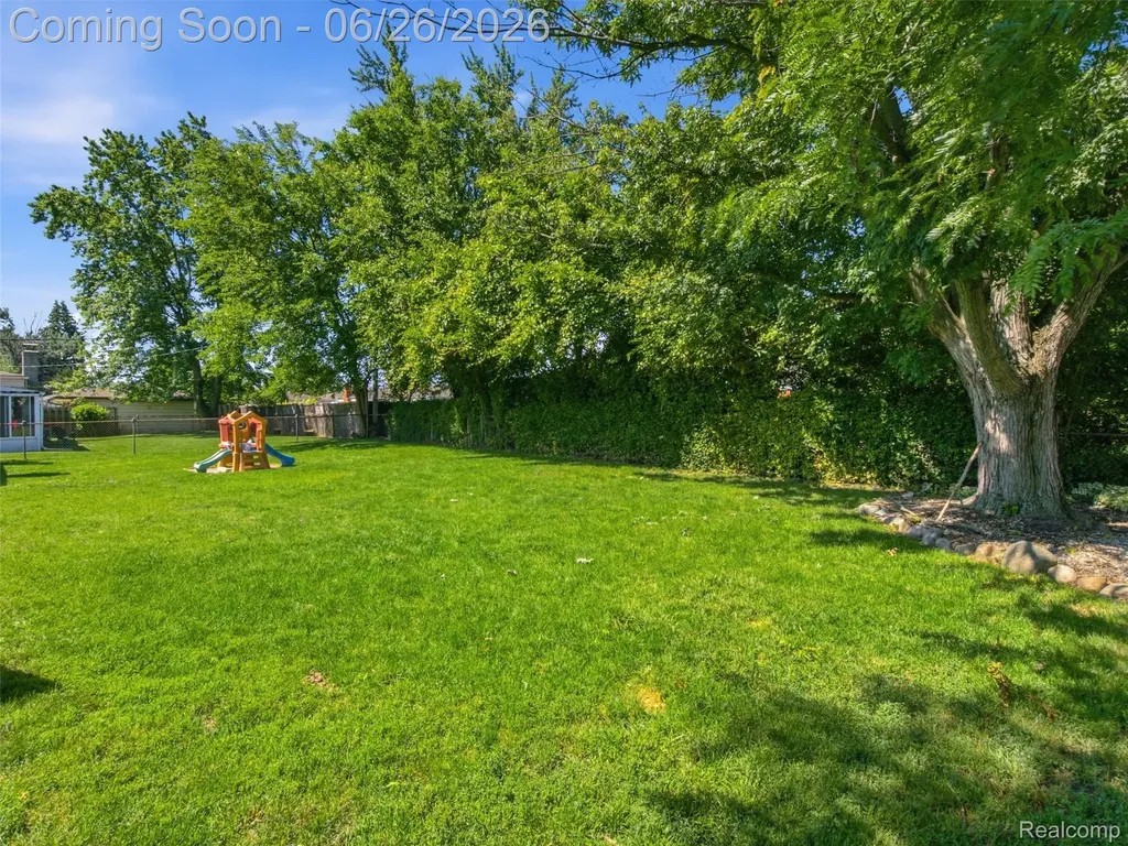 40963 Flagstaff Drive Sterling Heights City MI 48313