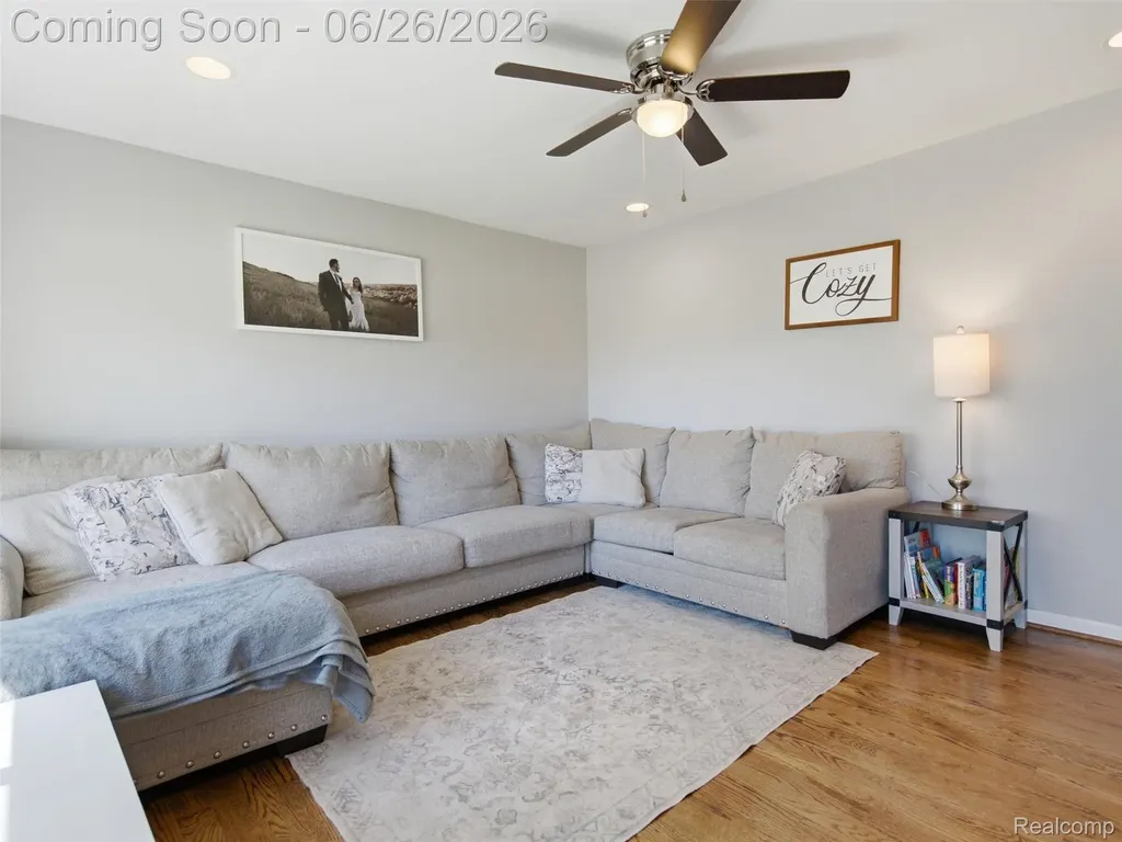40963 Flagstaff Drive Sterling Heights City MI 48313