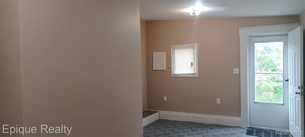4525 W Water Street Kimball Township MI 48074