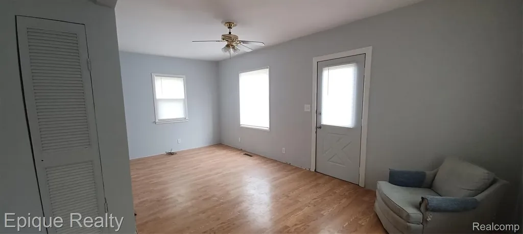 4525 W Water Street Kimball Township MI 48074