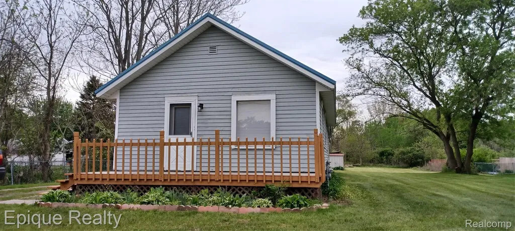 4525 W Water Street Kimball Township MI 48074