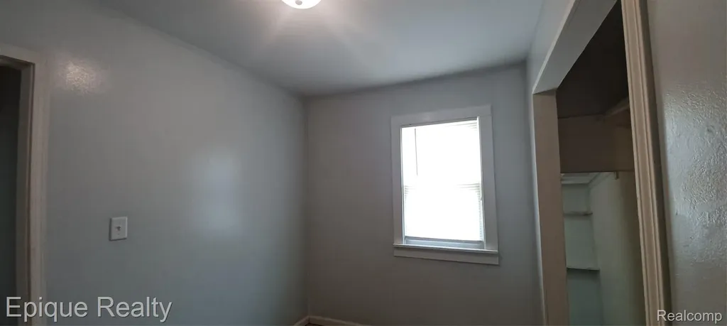 4525 W Water Street Kimball Township MI 48074
