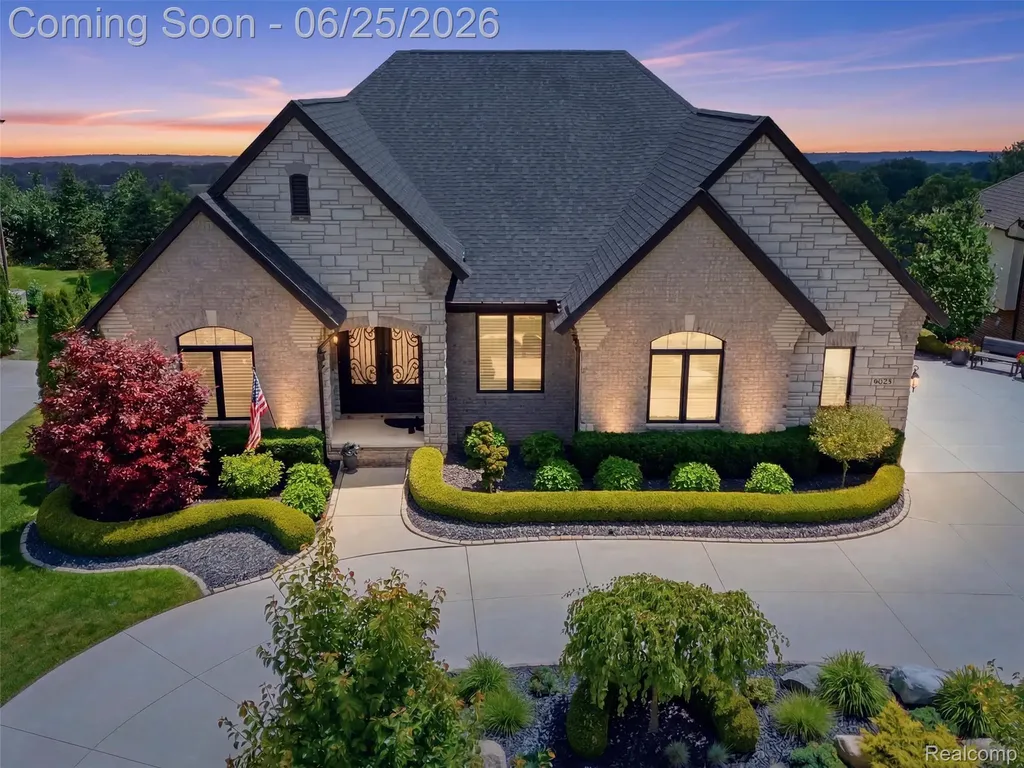 60778 Forest Creek Drive Washington Township MI 48094