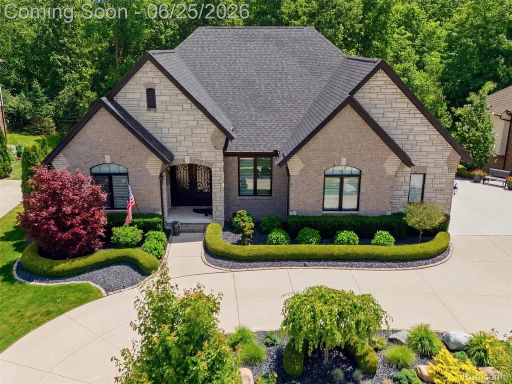 60778 Forest Creek Drive Washington Township MI 48094
